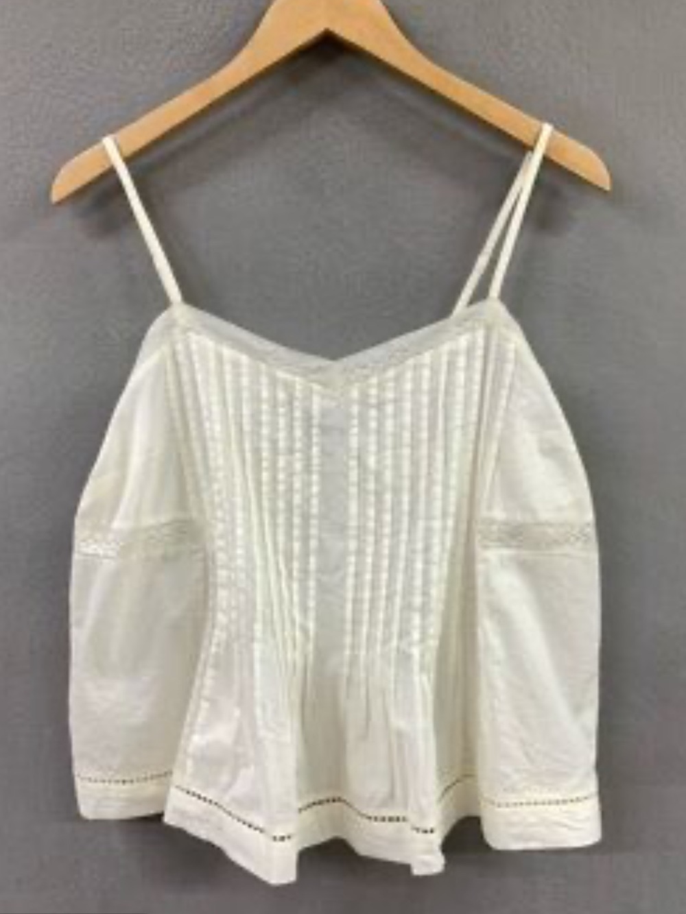 Universal Thread Women’s Lightweight‎ Cream Spaghetti Strap Top L
